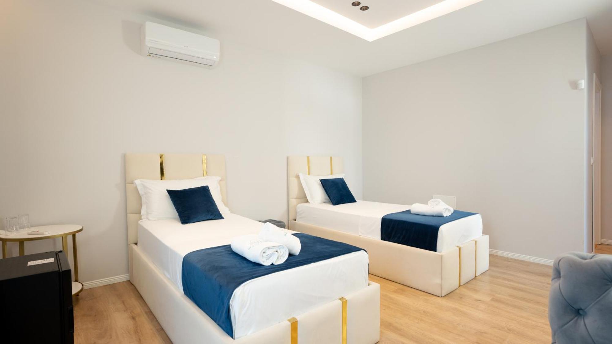 Sea Queen Luxury Hotel Radhime Ngoại thất bức ảnh