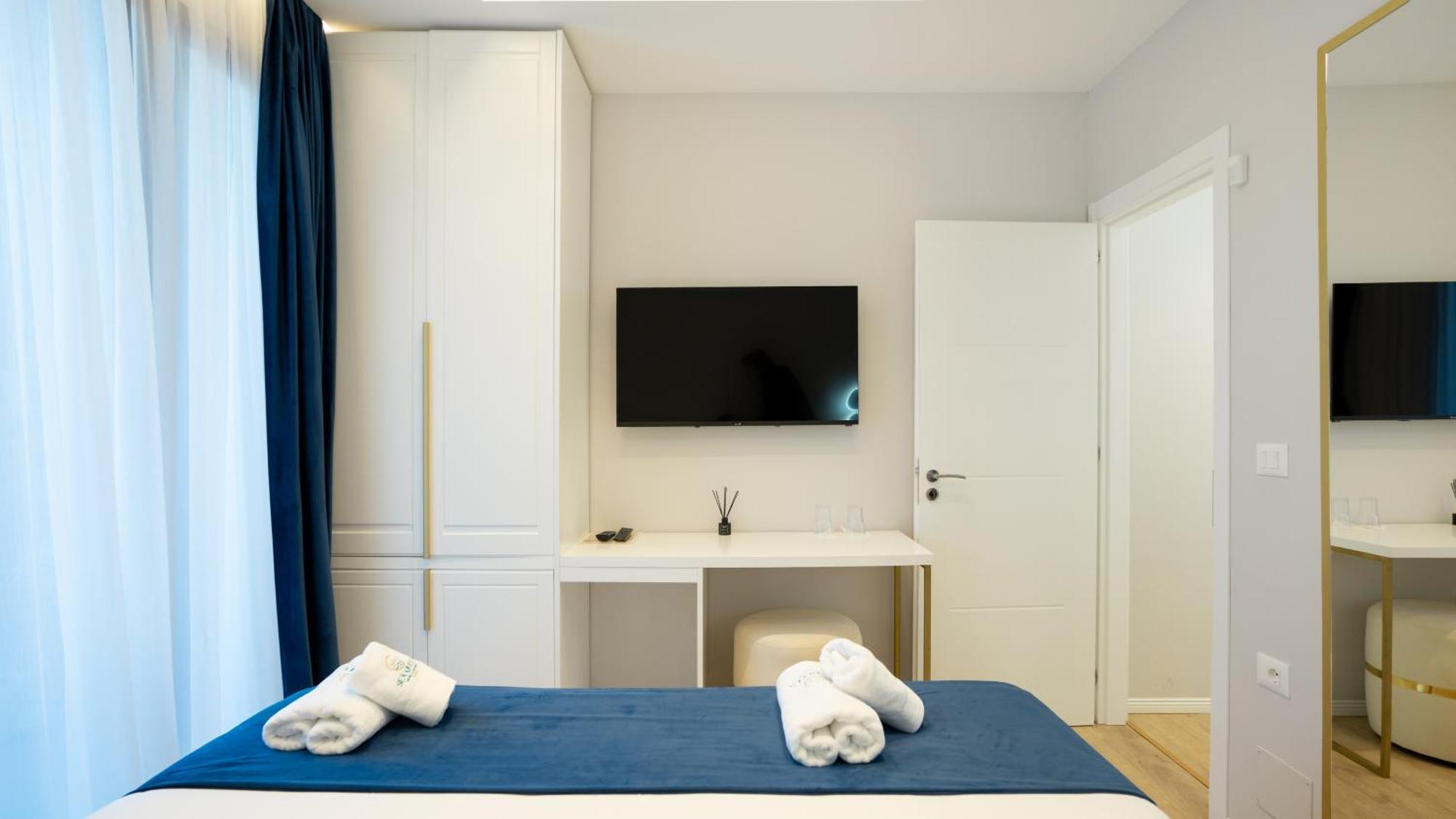 Sea Queen Luxury Hotel Radhime Ngoại thất bức ảnh