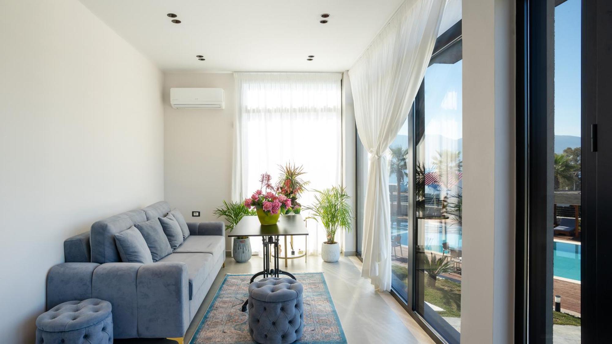 Sea Queen Luxury Hotel Radhime Ngoại thất bức ảnh