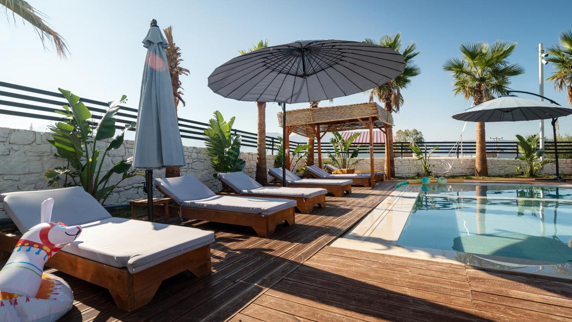 Sea Queen Luxury Hotel Radhime Ngoại thất bức ảnh