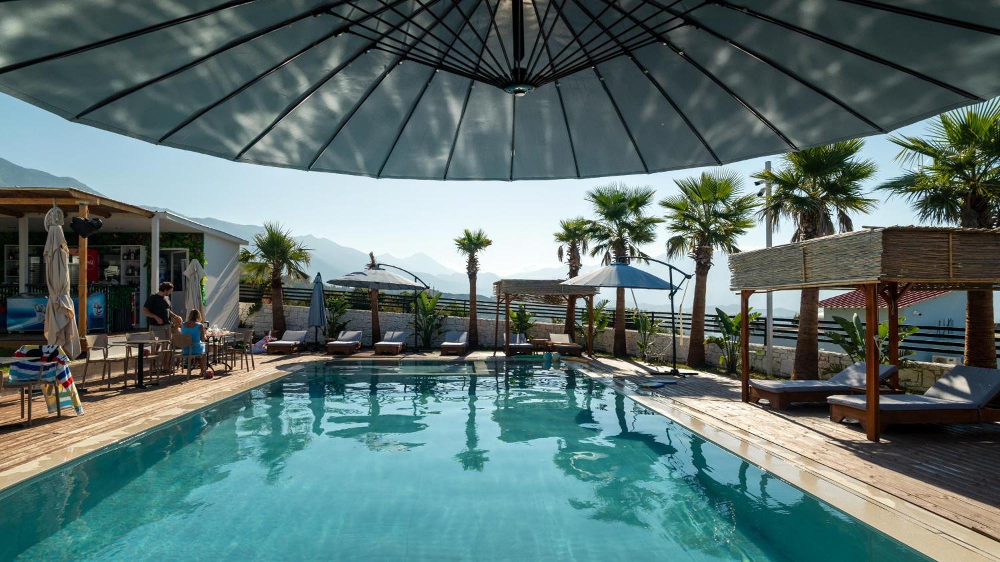 Sea Queen Luxury Hotel Radhime Ngoại thất bức ảnh