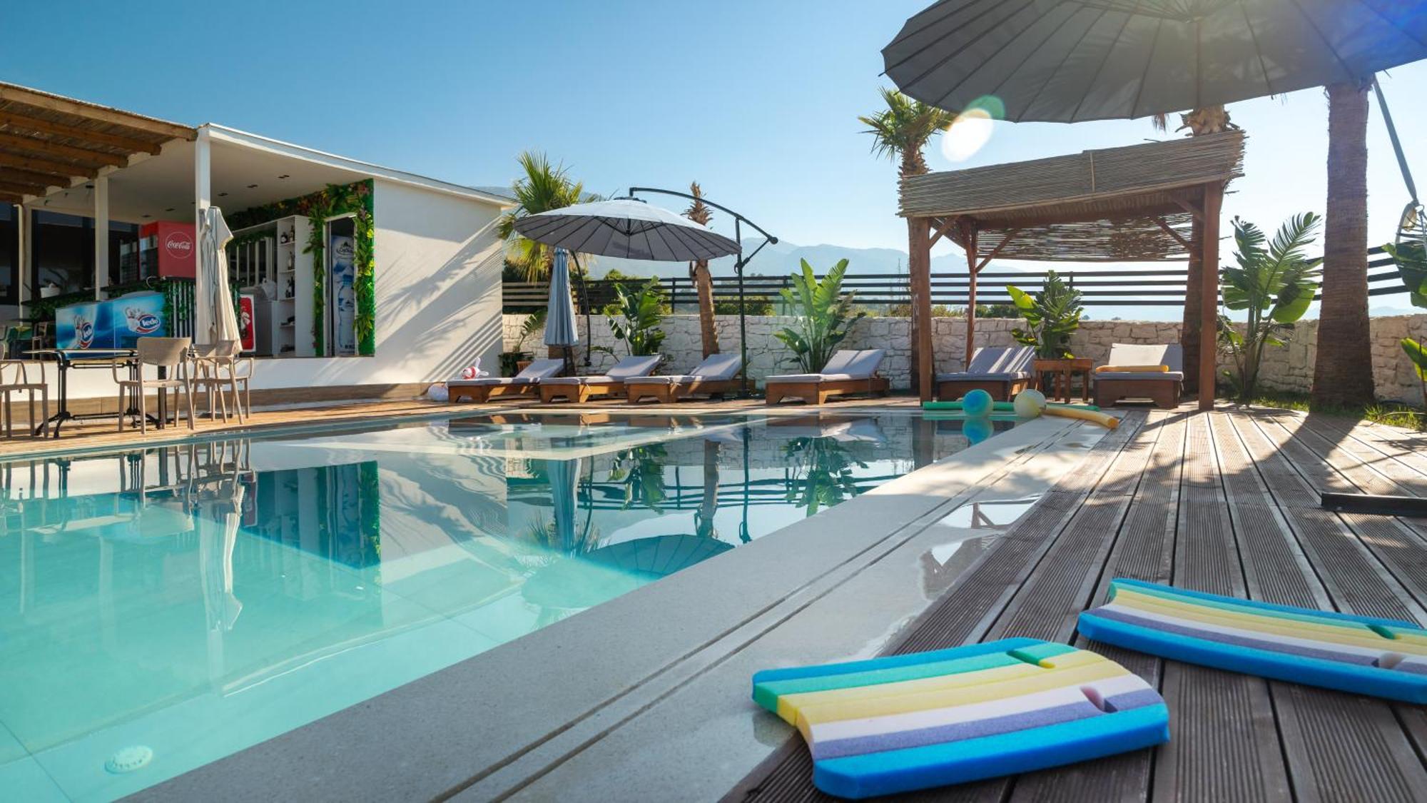 Sea Queen Luxury Hotel Radhime Ngoại thất bức ảnh