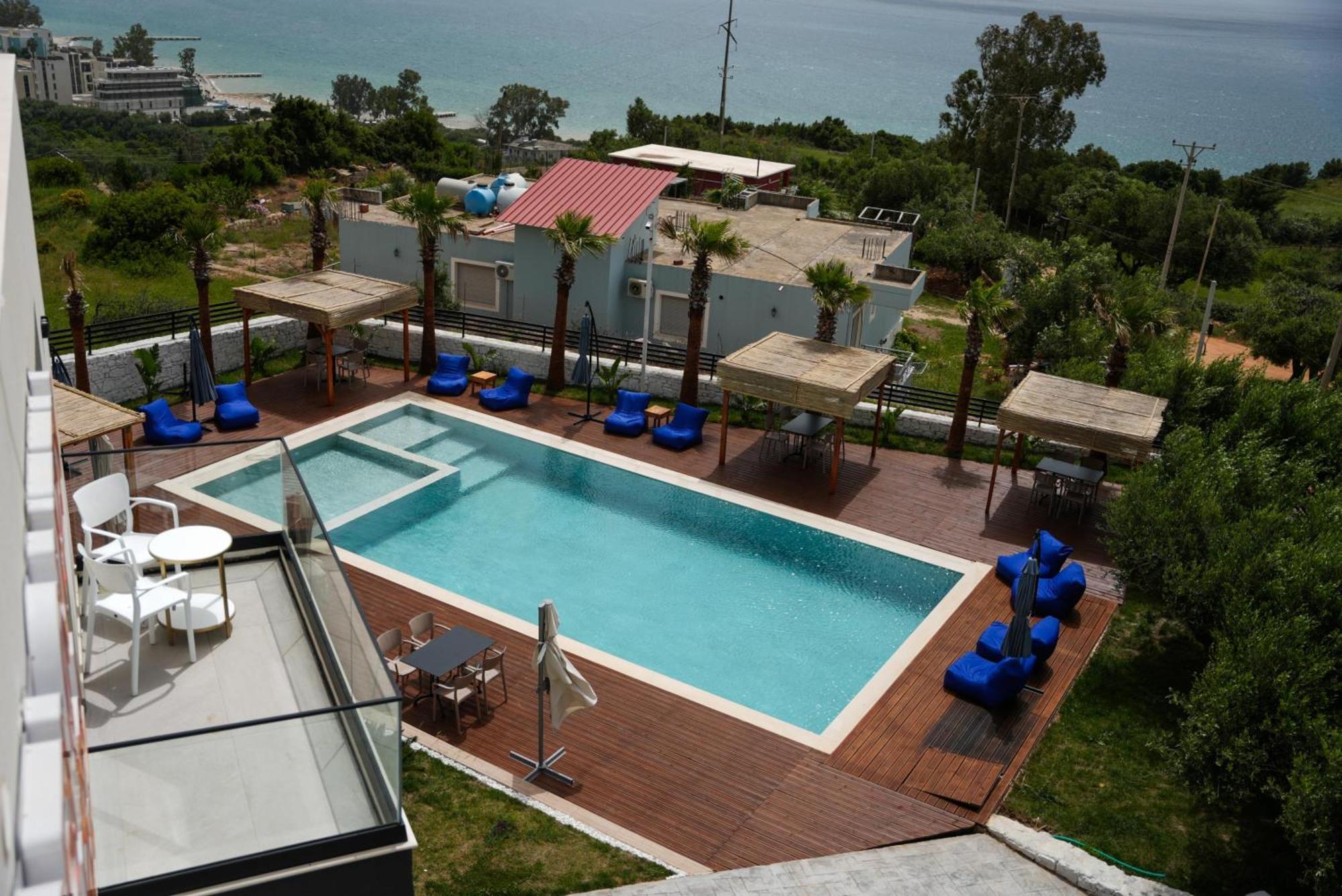 Sea Queen Luxury Hotel Radhime Ngoại thất bức ảnh