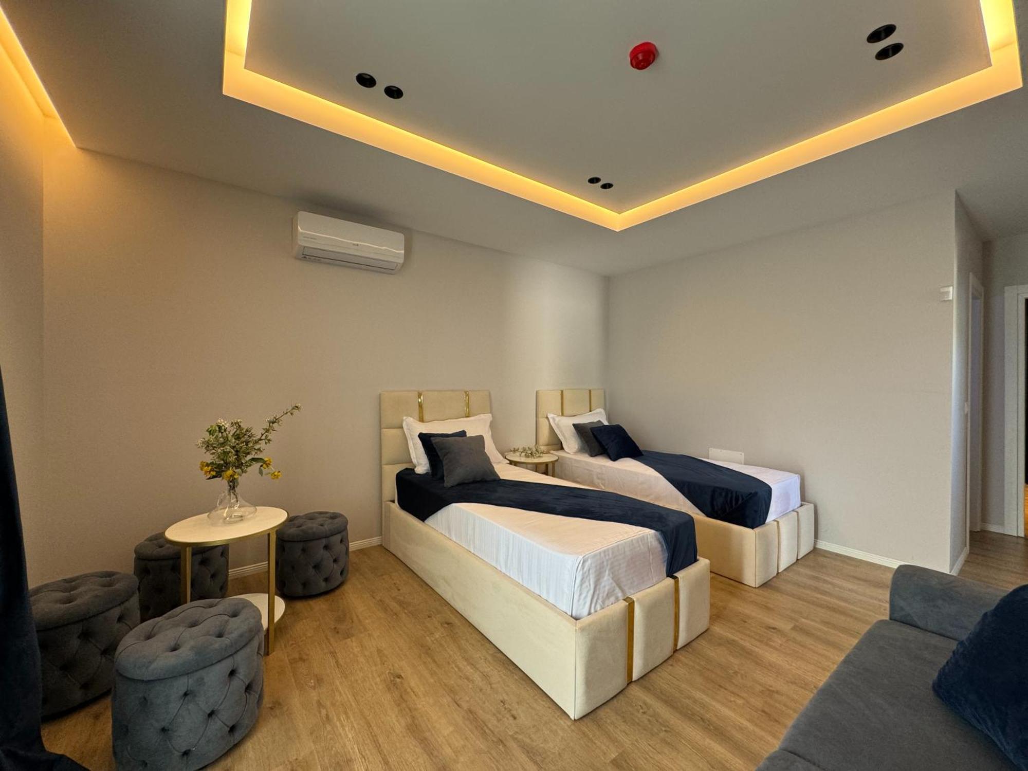 Sea Queen Luxury Hotel Radhime Ngoại thất bức ảnh